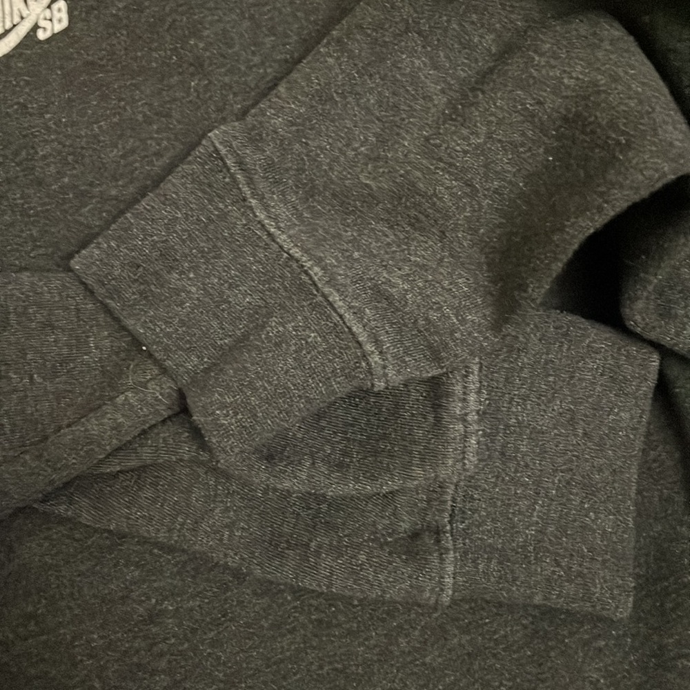 Sweatshirt - Picture 4 of 4